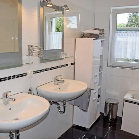 Falkenhagen Mit Garten * Pachthof