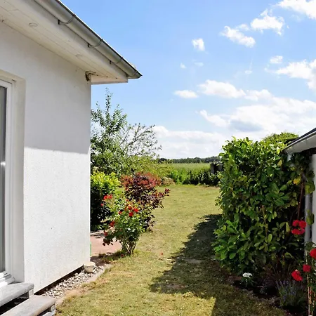 Falkenhagen Mit Garten * Pachthof