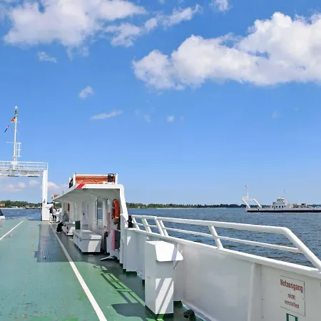 Apartamento Falkenhagen Mit Garten